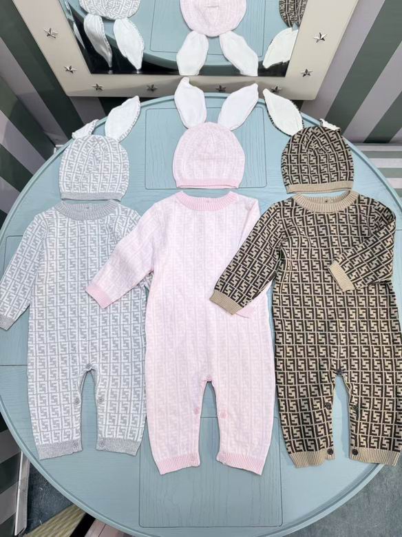 Fendi sz0-3 3-6 6-9 9-12 111